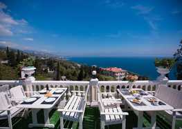 Фото №3 Ресторан отеля Форест в Алупке
