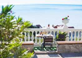Фото №6 Ресторан отеля Форест в Алупке